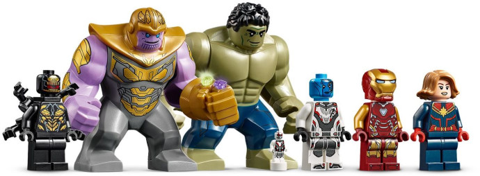 Avengers Compound Battle