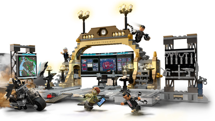 Batcave: The Riddler Face-Off