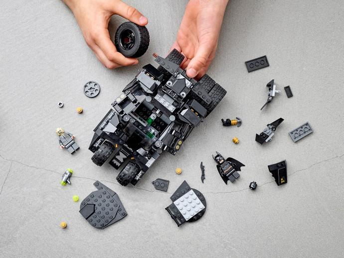 LEGO® DC Batman™ Batmobil Tumbler: souboj se Scarecrowem