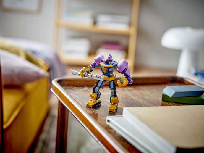 Thanos v robotickom brnení