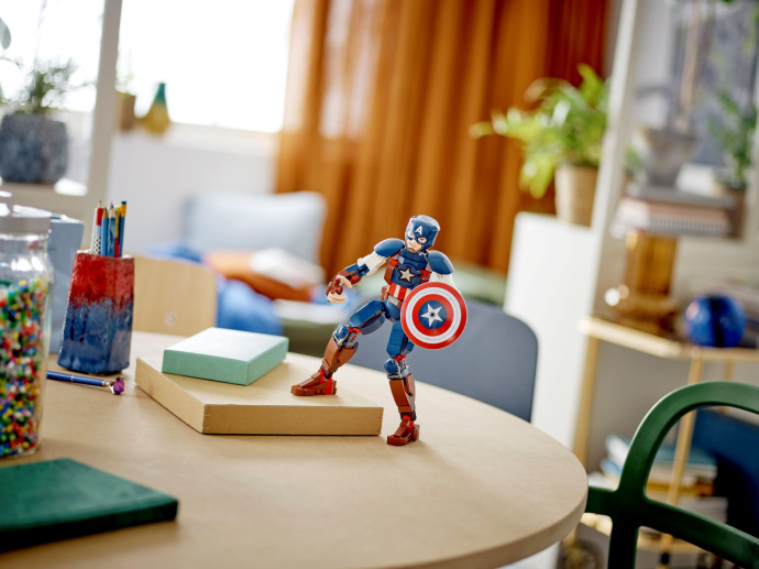 Zostaviteľná figúrka: Captain America