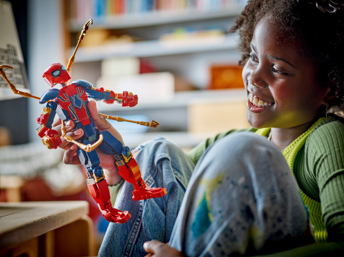 Zostaviteľná figúrka: Iron Spider-Man