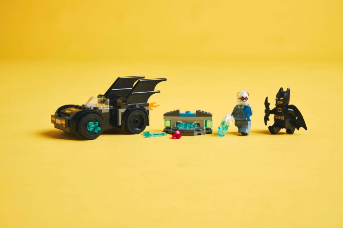 Batman™ a Batmobil vs. Mr. Freeze™