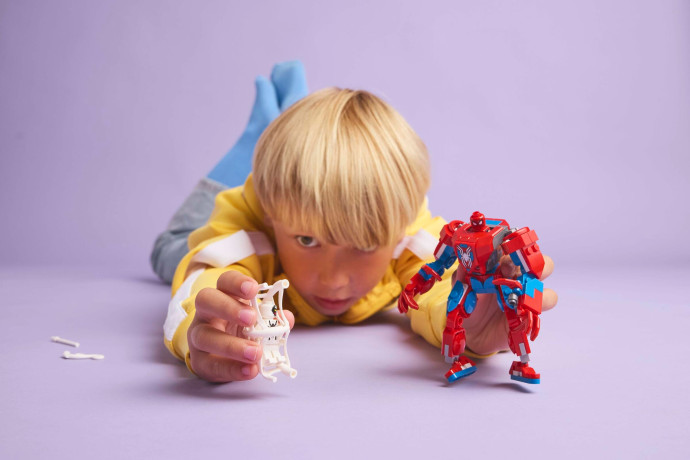 Spider-Man v robotickom obleku vs. Anti-Venom