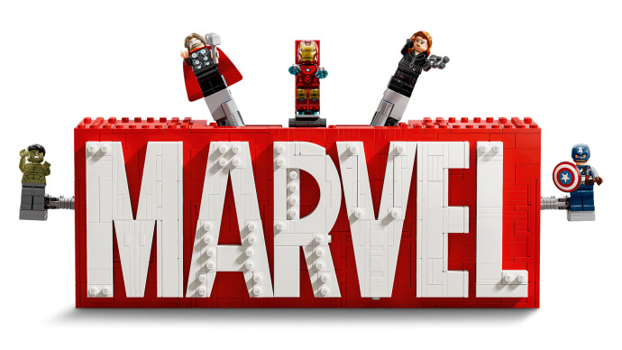 Logo MARVEL a minifigúrky
