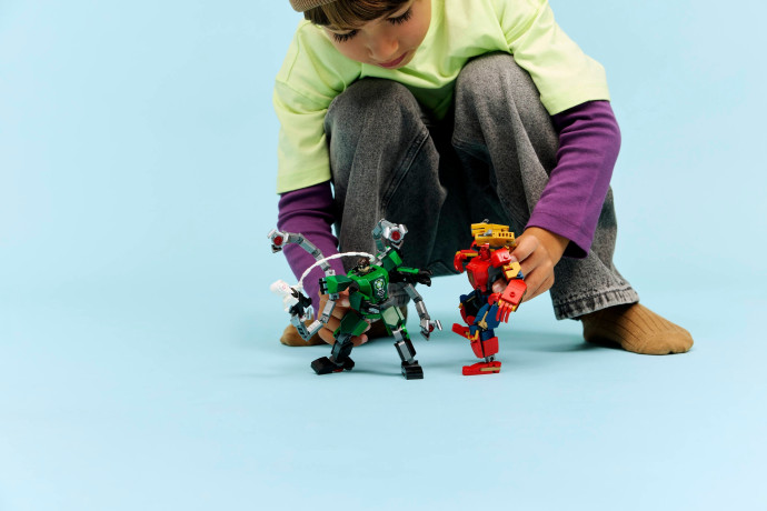 Bitka robotov: Spider-Man vs. Doc Ock