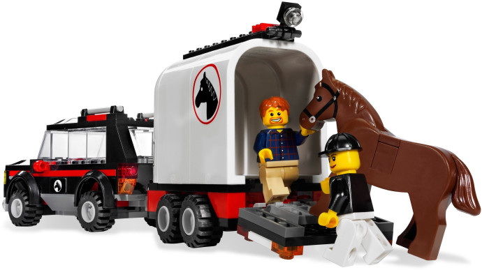 4WD with Horse Trailer