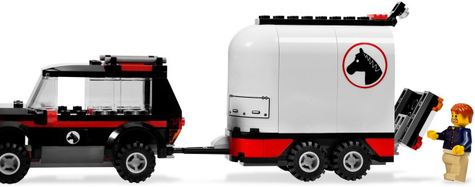 4WD with Horse Trailer