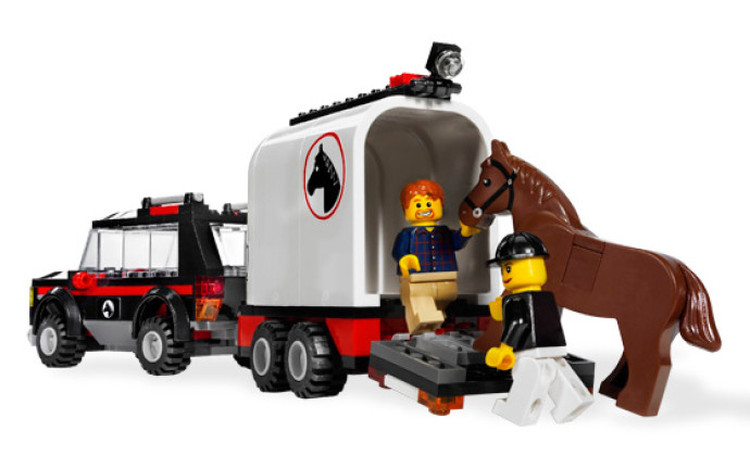 4WD with Horse Trailer