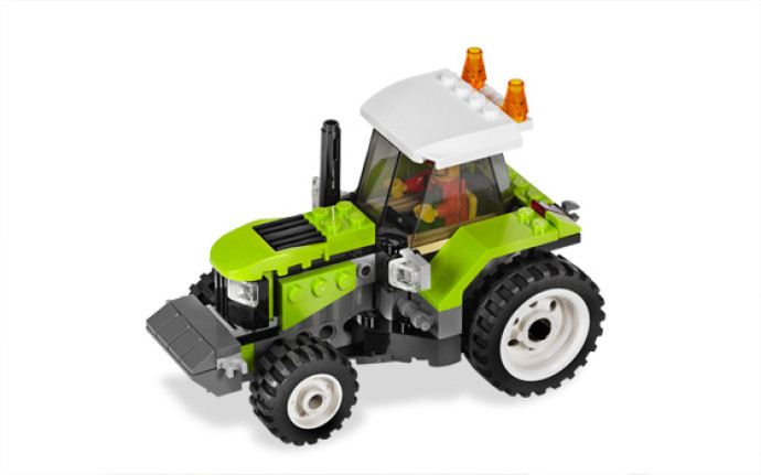 Vepřín a traktor