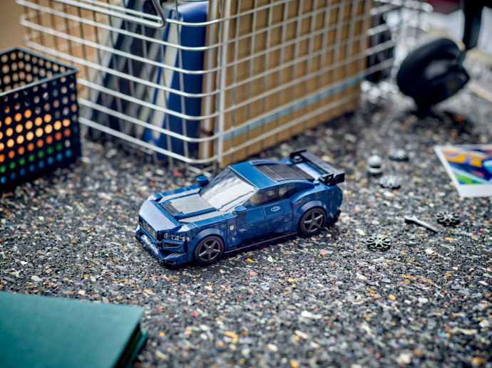 Športiak Ford Mustang Dark Horse