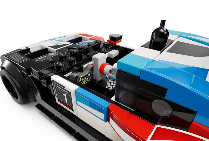 Pretekárske autá BMW M4 GT3 a BMW M Hybrid V8