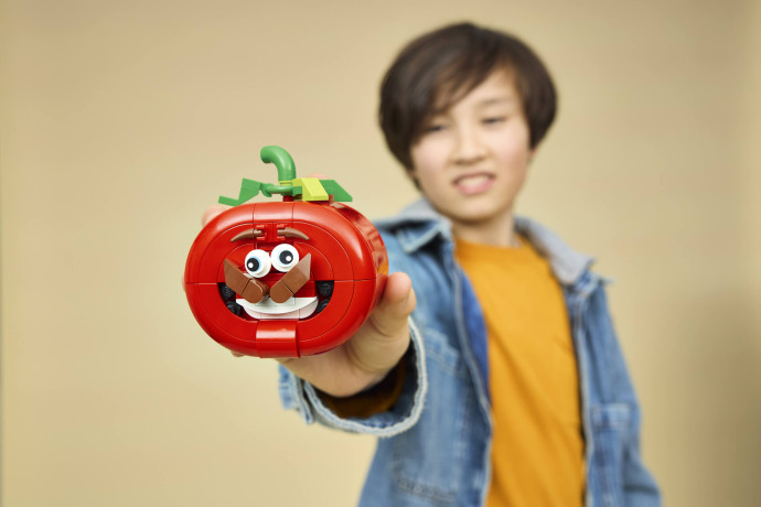 Tomatohead