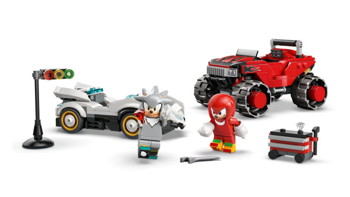 Silver a jeho auto vs. Knuckles a jeho monster truck