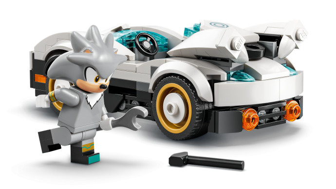 Silver a jeho auto vs. Knuckles a jeho monster truck