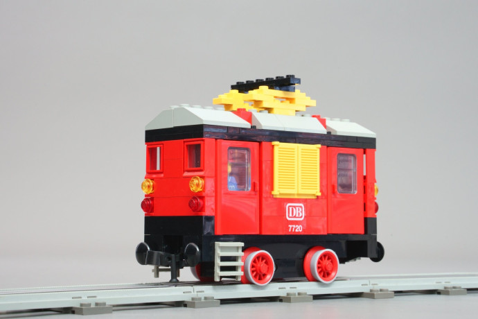 Diesel Freight Train Set