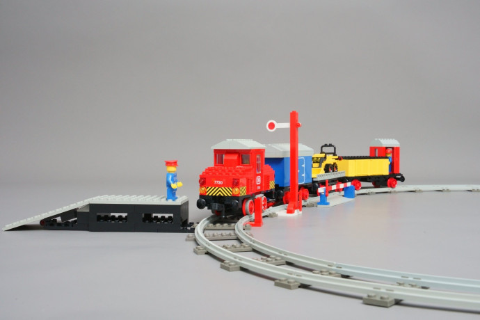 Diesel Freight Train Set