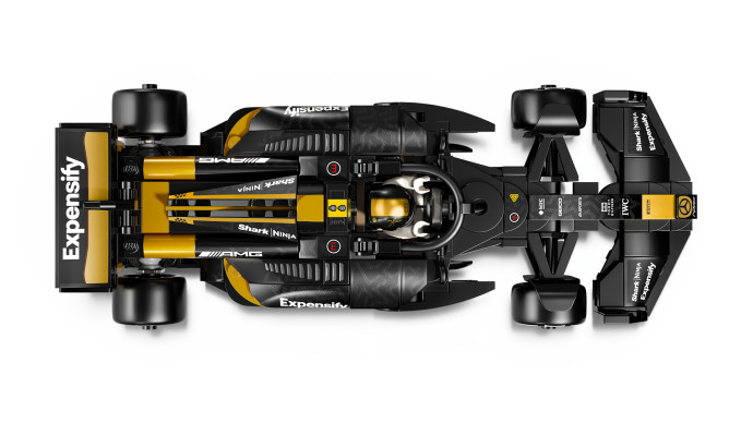 Závodní auto týmu APXGP z filmu F1®