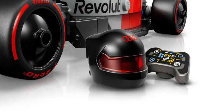 Závodní auto Audi Revolut F1® Team R26