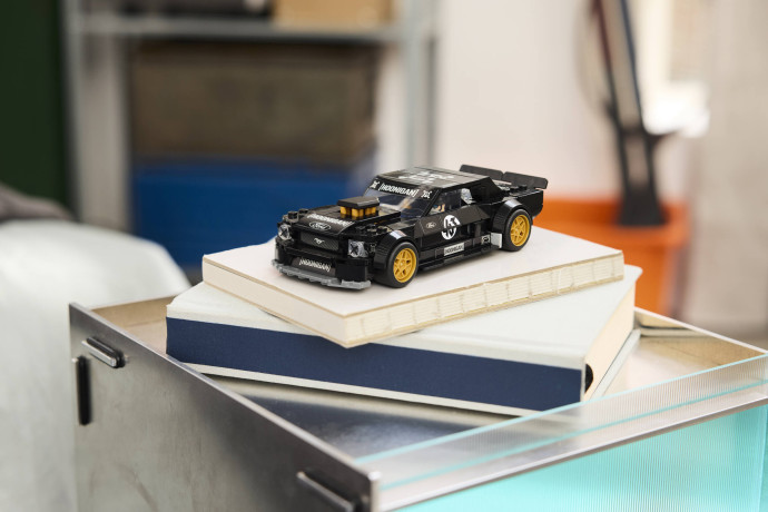 Ken Block a '65 Ford Mustang Hoonicorn V1