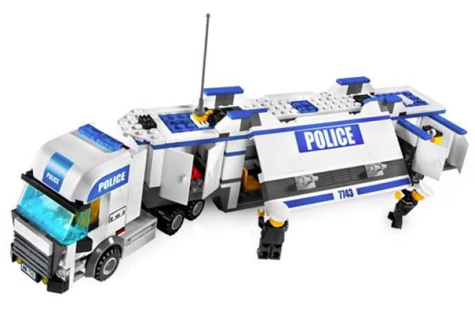 Policejní kamion