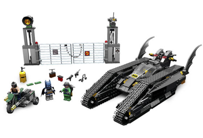 Bat-Tank™: Úkryt Riddlera a Banea