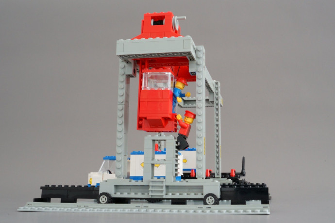 Container Crane Depot