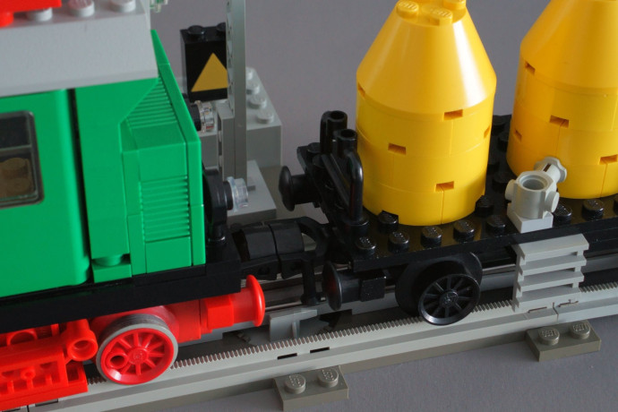Remote Controlled Decoupling and Signal 12V