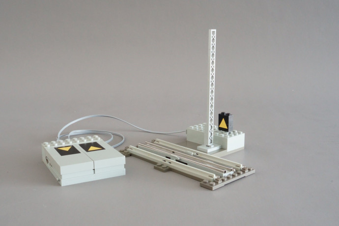 Remote Controlled Decoupling and Signal 12V