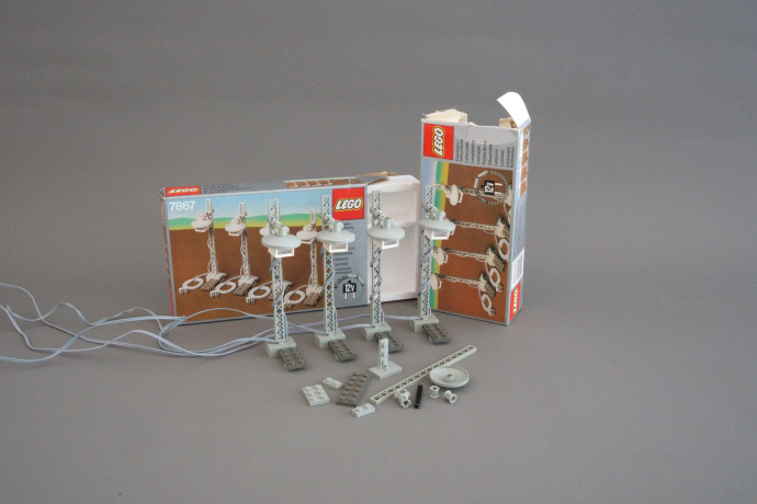 4 Lighting Standards Electric 12V