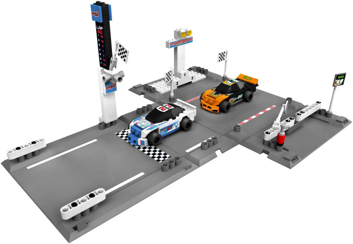 Thunder Raceway (Burácející motokáry)
