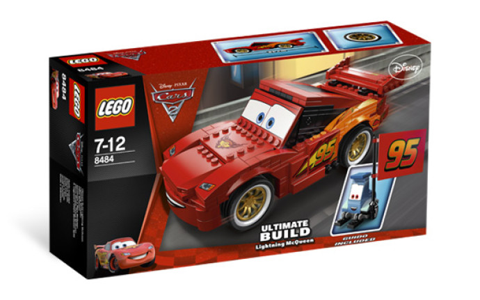 Senzační model k sestavení – Blesk McQue