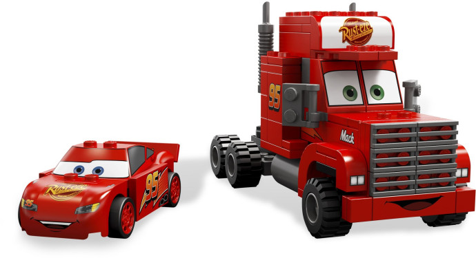 Mack – servisní kamión týmu