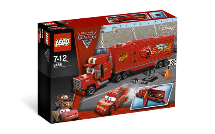 Mack – servisní kamión týmu