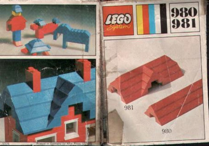 23 sloping bricks, including roof peak bricks, Red