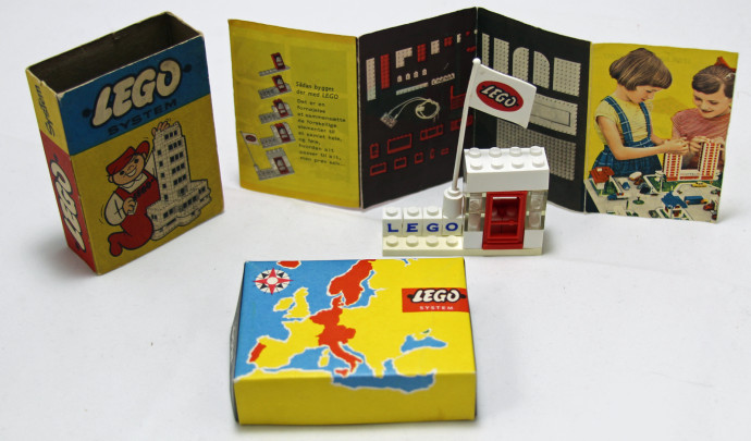 LEGO Complimentray Pack